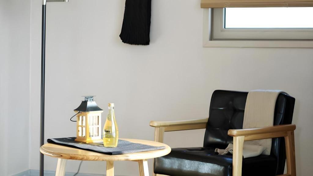 Hotel Aroha Seogwipo-stad Buitenkant foto