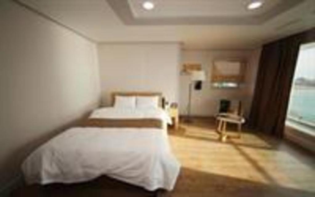 Hotel Aroha Seogwipo-stad Buitenkant foto